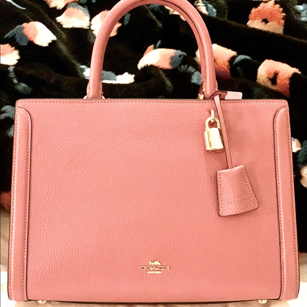Beautiful COACH Satchel.